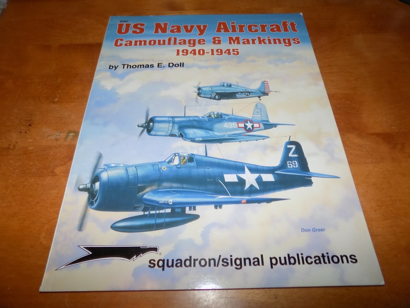 US NAVY AIRCRAFT CAMOUFLAGE & MARKINGS 1940-1945 Squadron / Signal