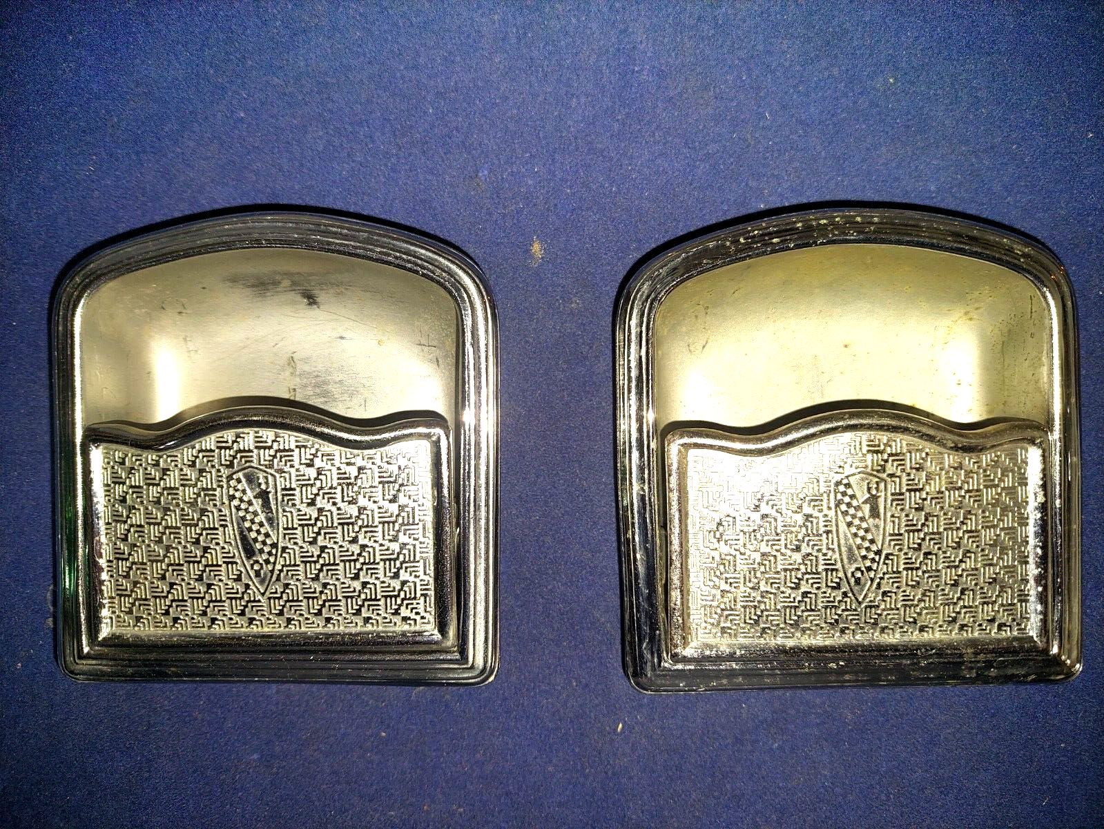 当時もの　アンティーク　SEAT OF HONOR ASHTRAY ゴールド 当時もの アンティーク SEAT OF HONOR ASHTRAY ゴールド - メルカリ