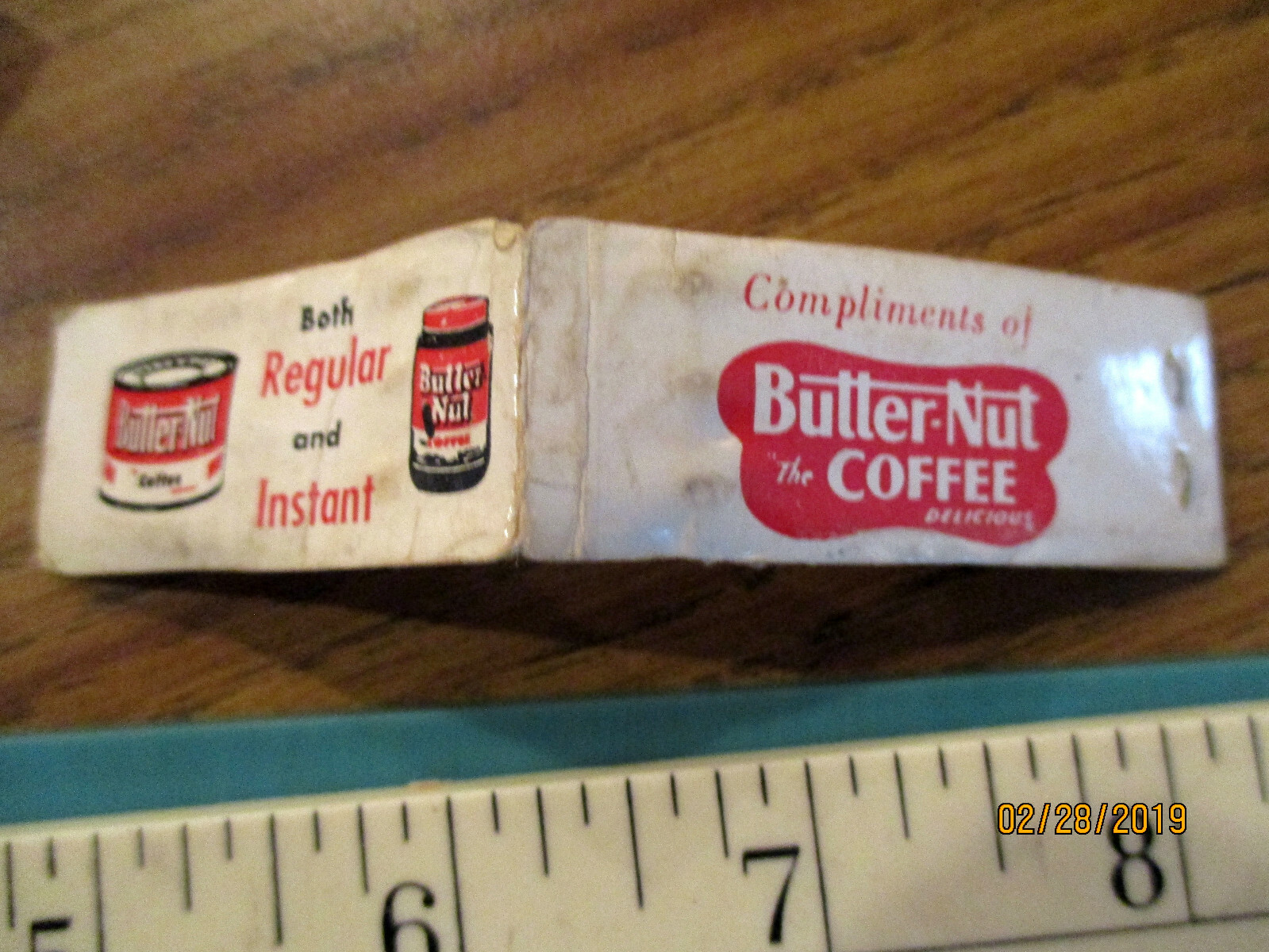 Vintage Butternut Coffee Sewing Needle CASE GERMANY, Snaps Shut