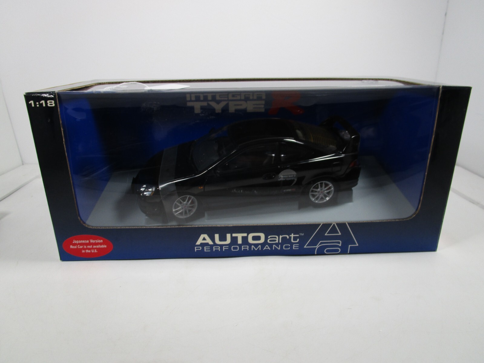 AUTOART 1/18 PERFORMANCE BLACK HONDA ACURA INTEGRA TYPE R AUTOART 1/18 PERFORMANCE BLACK HONDA ACURA INTEGRA TYPE R