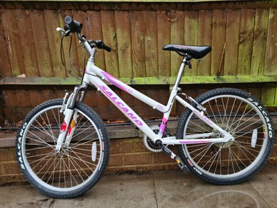 Pink and White Salcano Mountaineer 4.0 Girl's Bike - Female Step Through Frame