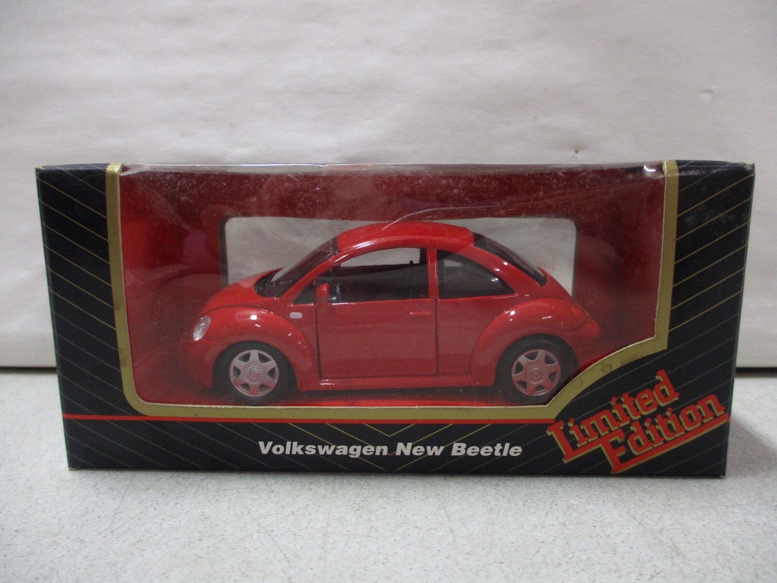 レア　未開封　The Beetle 1:43 赤 Maisto Volkswagen New Beetle 1/43 Red | eBay
