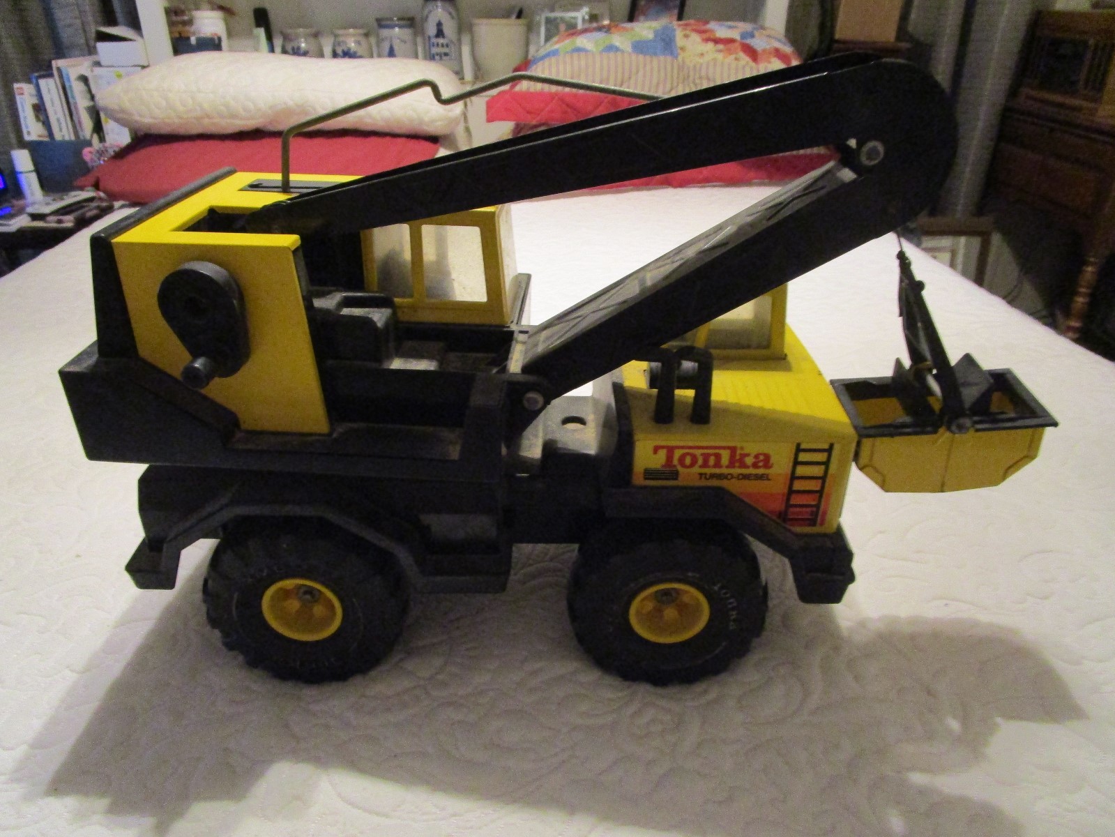 Vintage Tonka Turbo Diesel Mighty Crane Black Clam Bucket Steel Truck