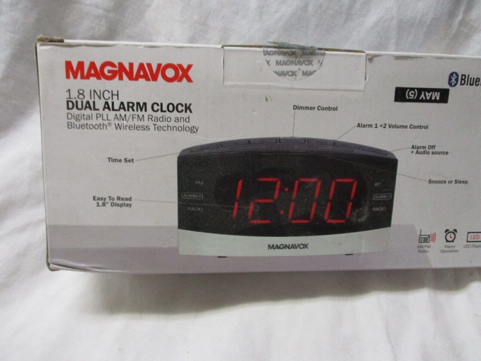 MAGNAVOX MR41806BT Dual Alarm Digital Clock Radio on eBid United States