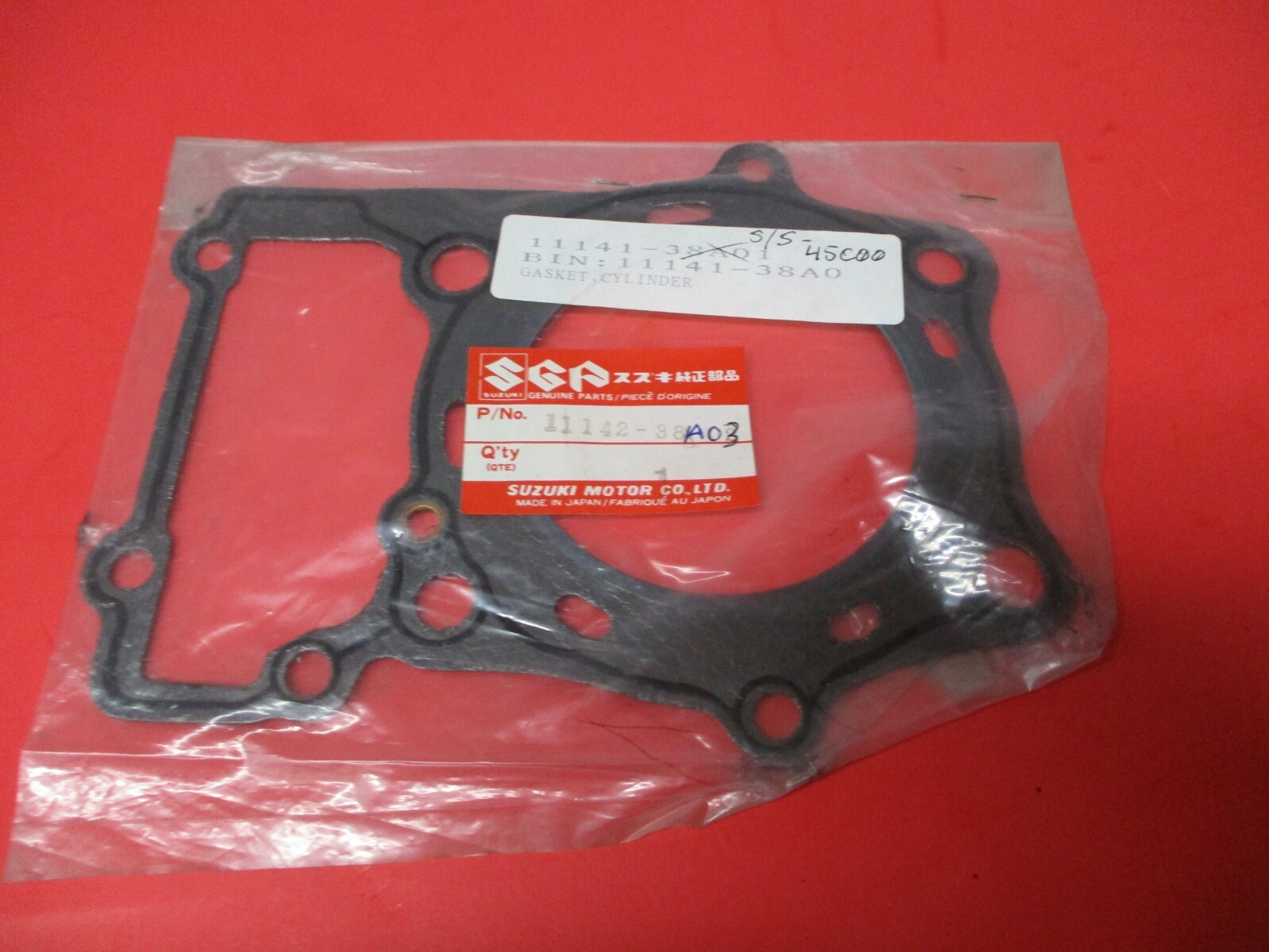 うさ NOS OEM NEW ORIGINAL SUZUKI 1986 VS700 GL REAR CYLINDER HEAD