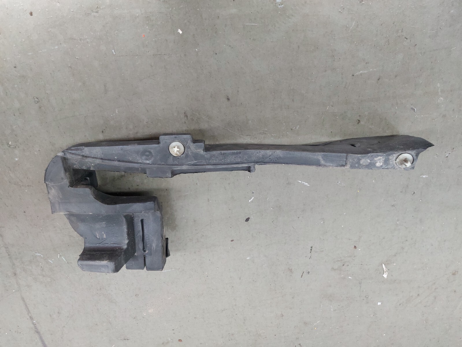 Porsche Macan Turbo 95B 2015 Front Bonnet Seal LHS 95B823731A