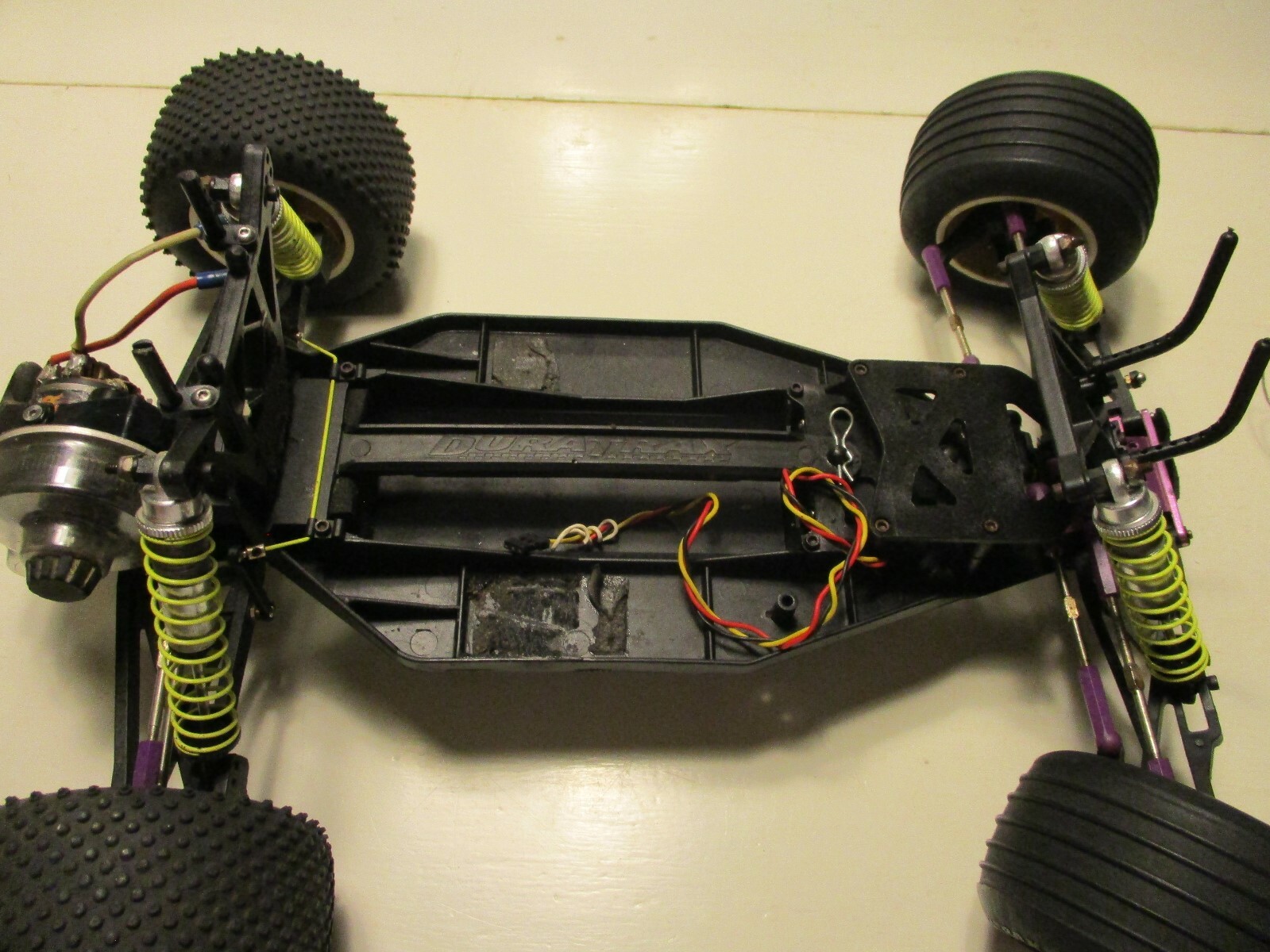 Duratrax Evader 1/10 RC truck HiTec HS-5475HB ,aluminum bulkhead, Trinity, RPM