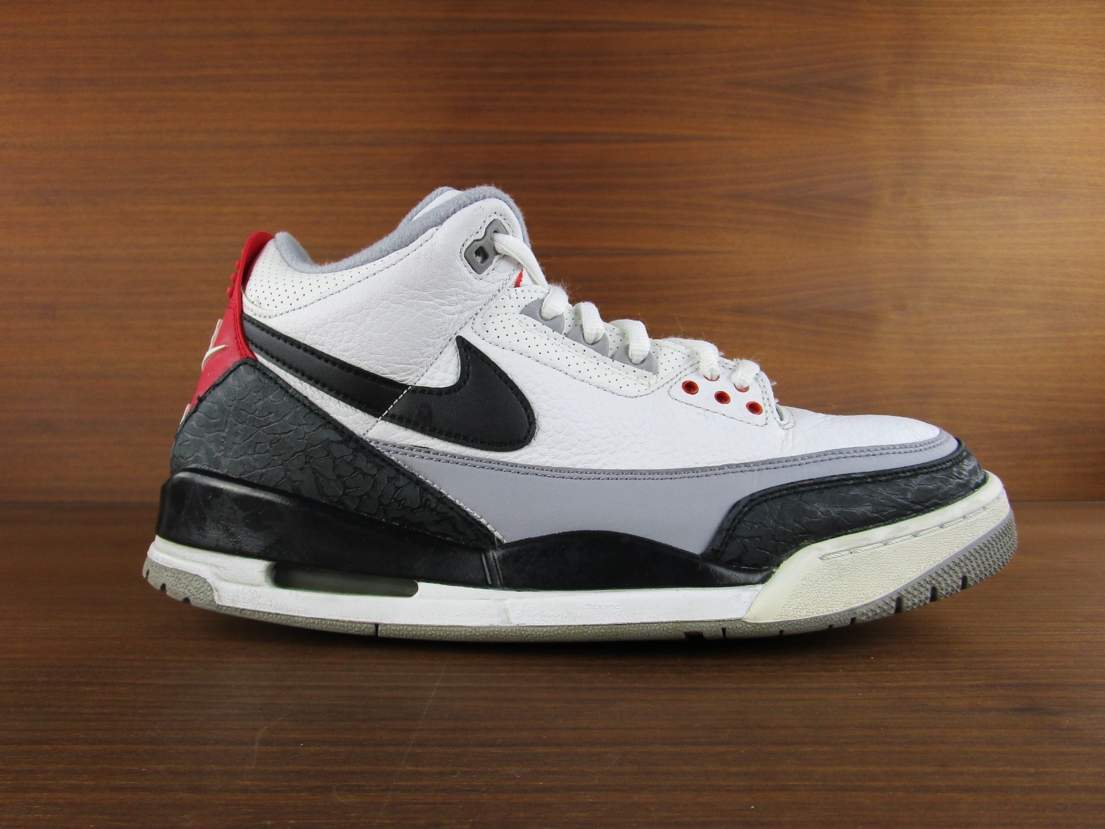 シューズ(男性用) Nike Air Jordan 3 Retro Tinker Hatfield $_57.JPG?set_id=880000500F