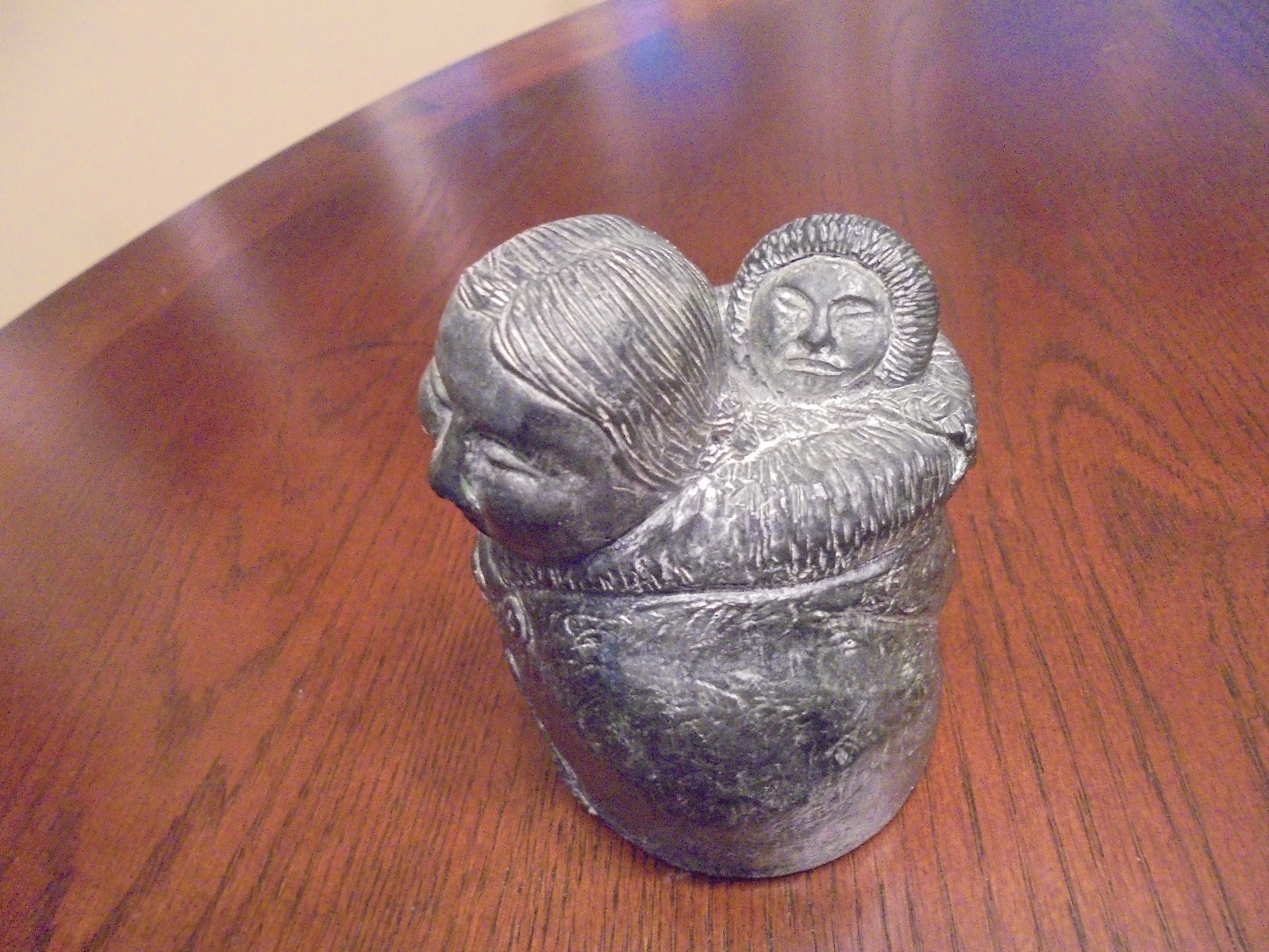 Vintage A Wolf Original Eskimo Mother & Child Soapstone Sculpture Statue SWEET