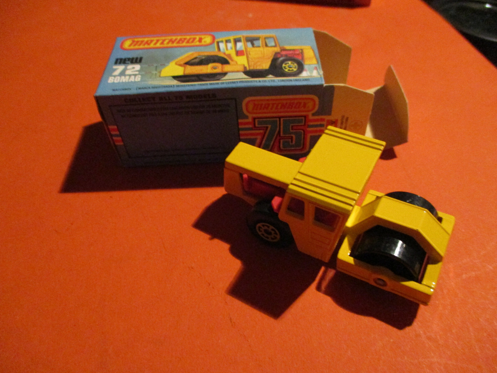 Matchbox 72 BOMAG  mit orig.Karton unbespielt Neu 1978