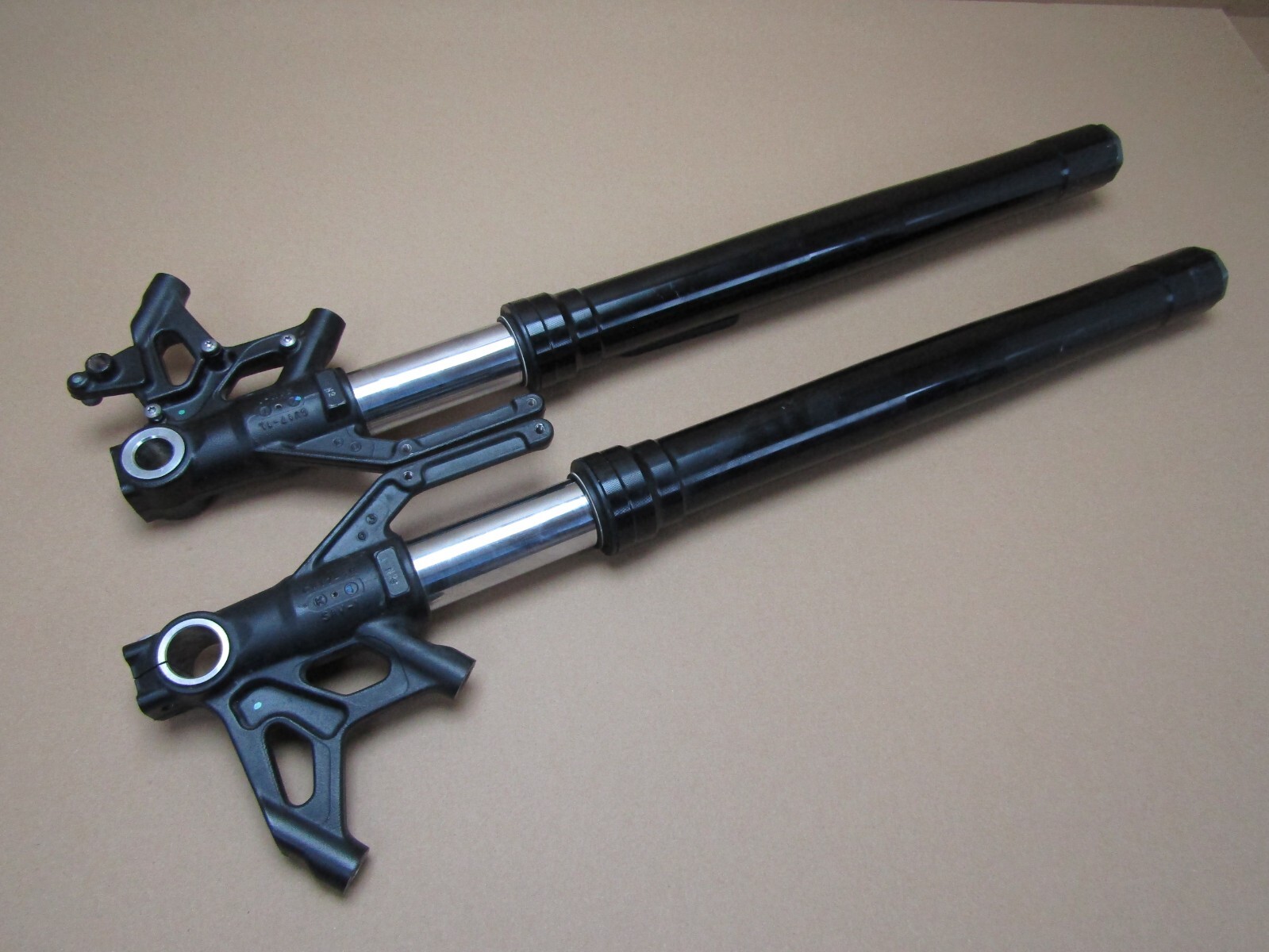 【longtail】TRIUMPH1/18、Cobra1/18 2台セット Triumph Street Twin EC1 Limited Edition - ALL YOU NEED TO