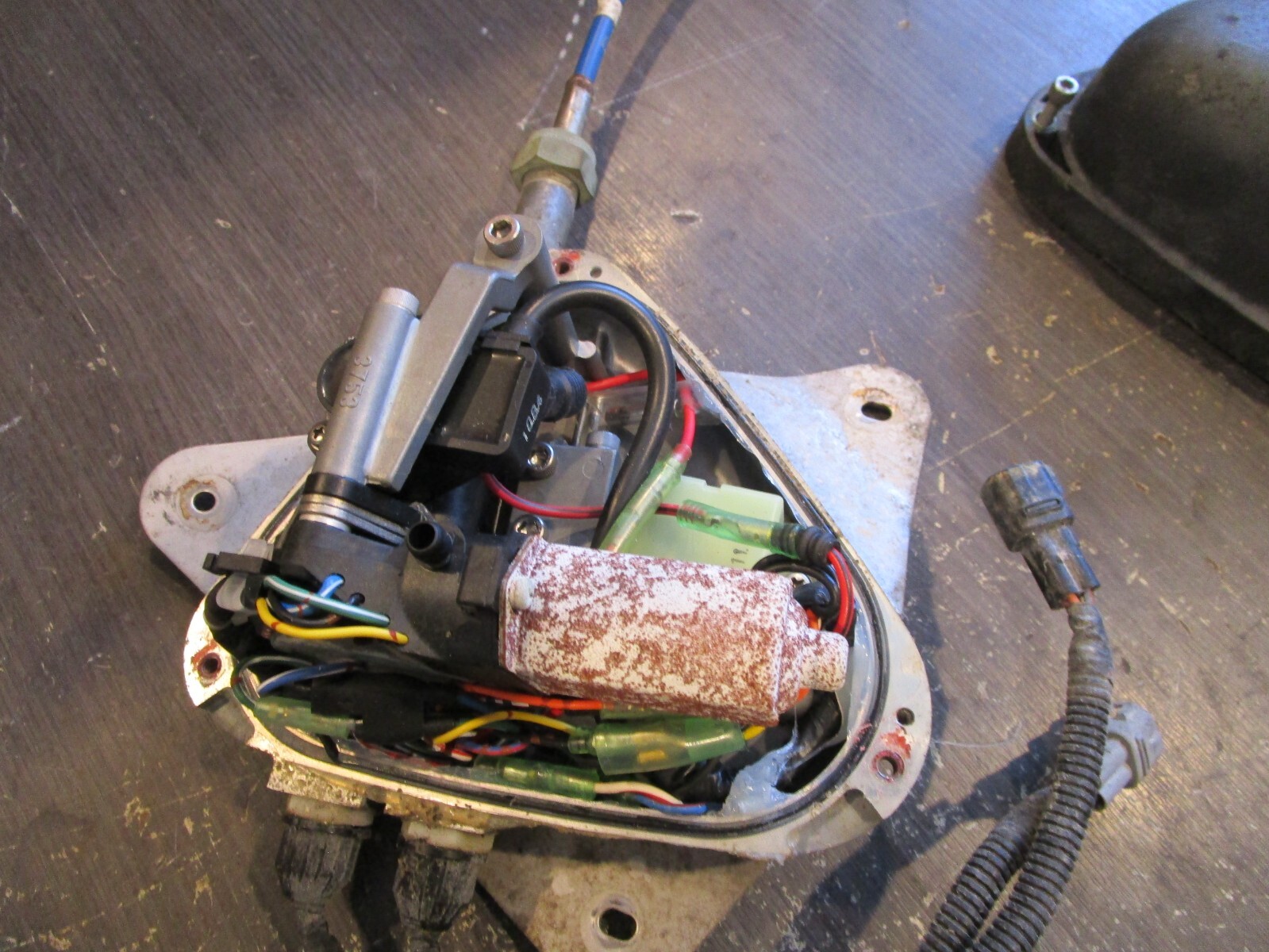 95 KAWASAKI STS 750 ELECTRIC TRIM MOTOR CONTROL ASSY W/ TRIM