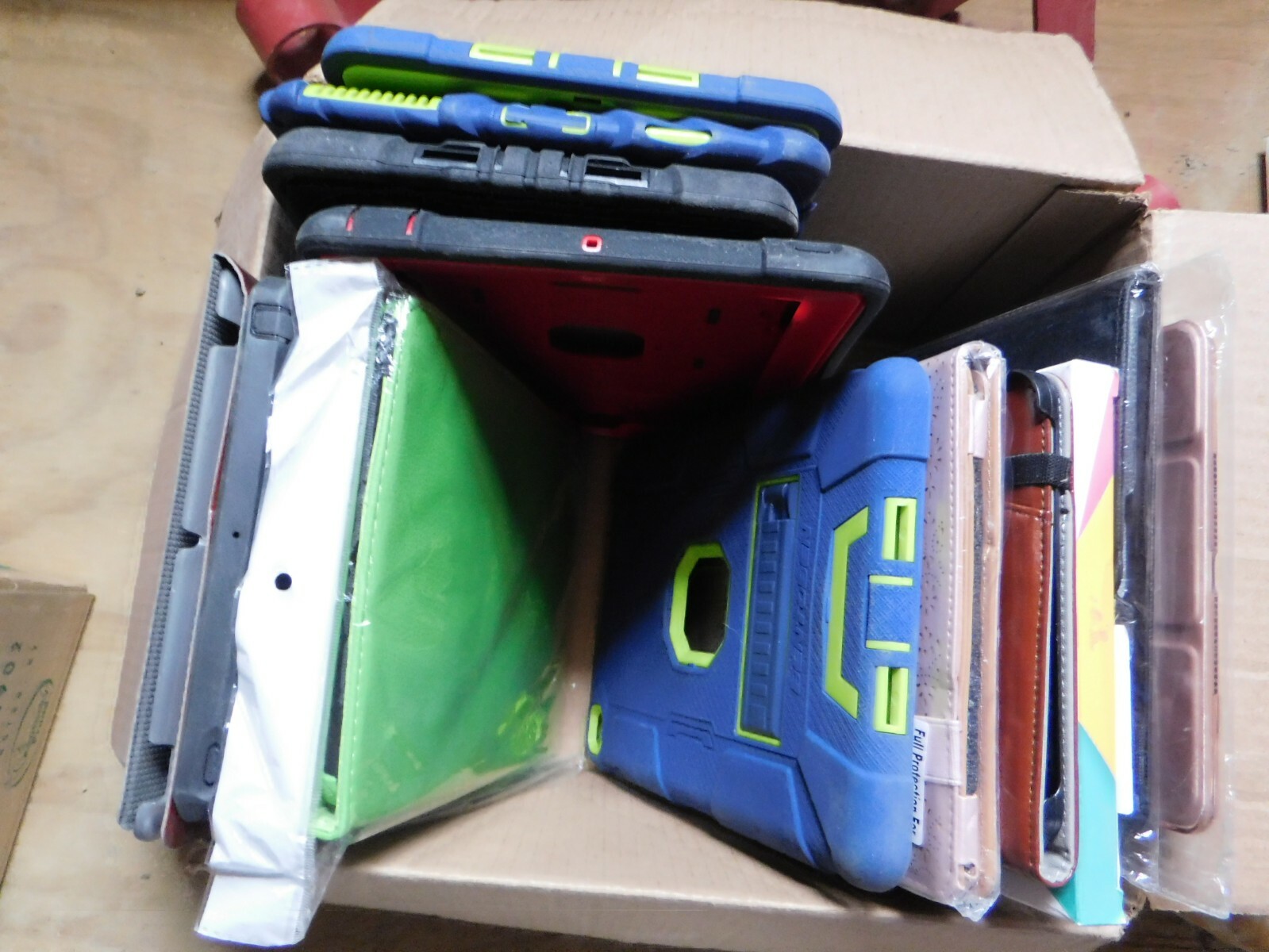 Amazon returns /Overstock Ipad cases (over $200 value)