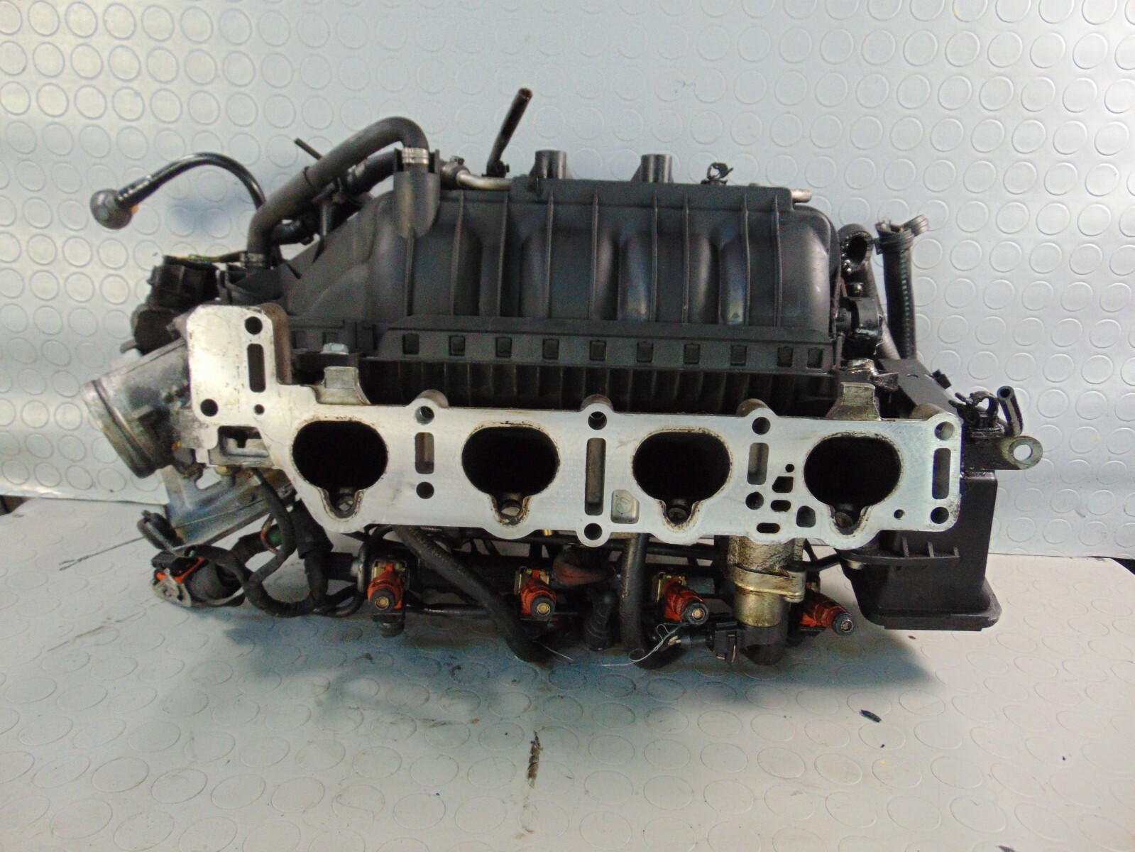 COLLETTORE ASPIRAZIONE RENAULT CLIO II 8200064370