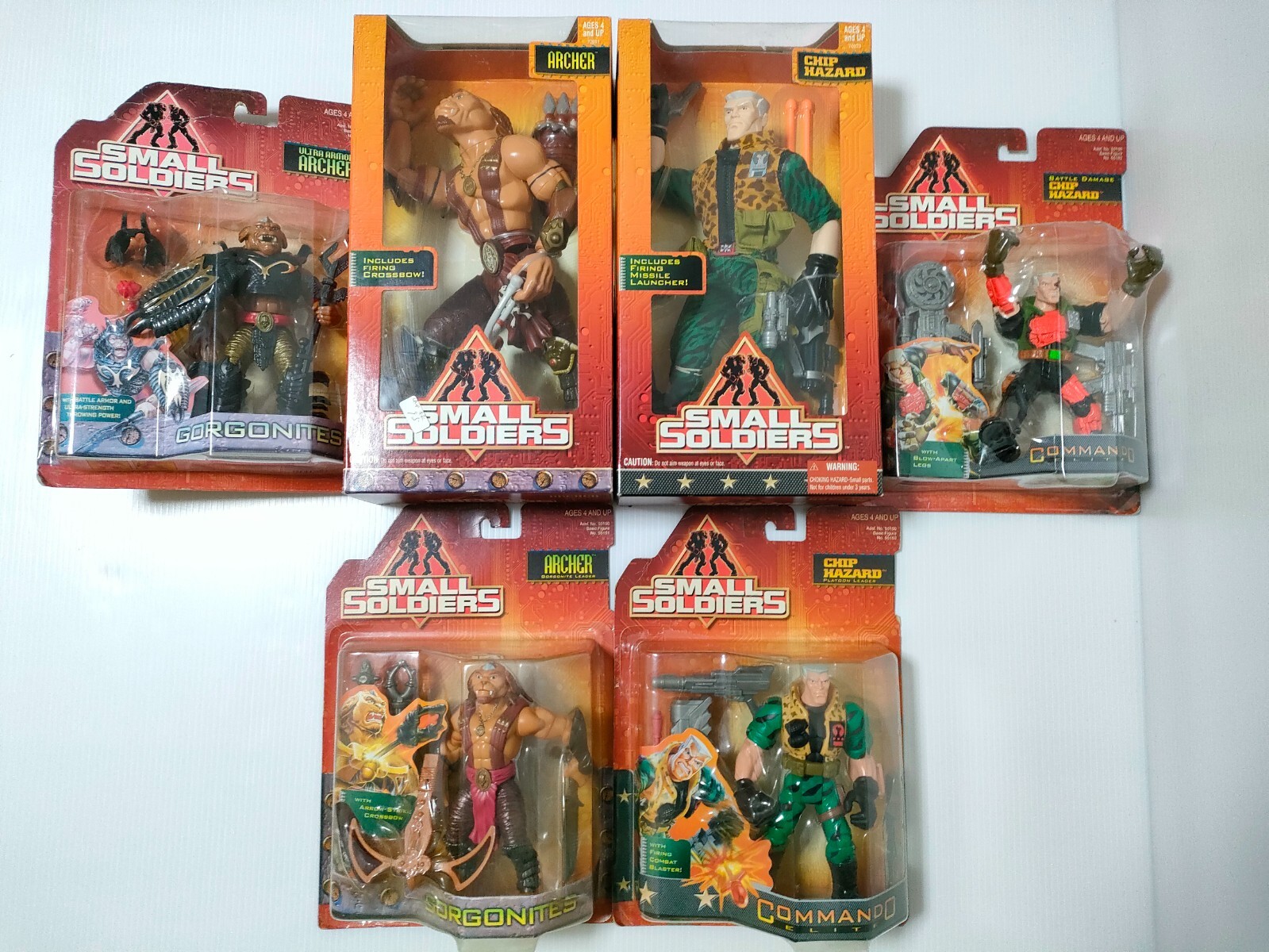 Small Soldiers Chip Hazard Archer set of 6 figure UNused