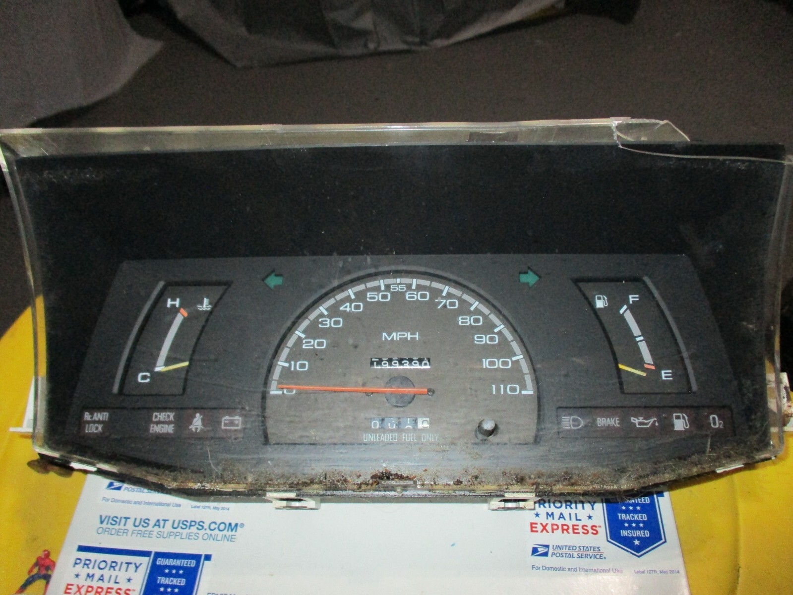 guiページ ✓ 92' ISUZU PU SPEEDOMETER CLUSTER GUAGE INSTRUMENT