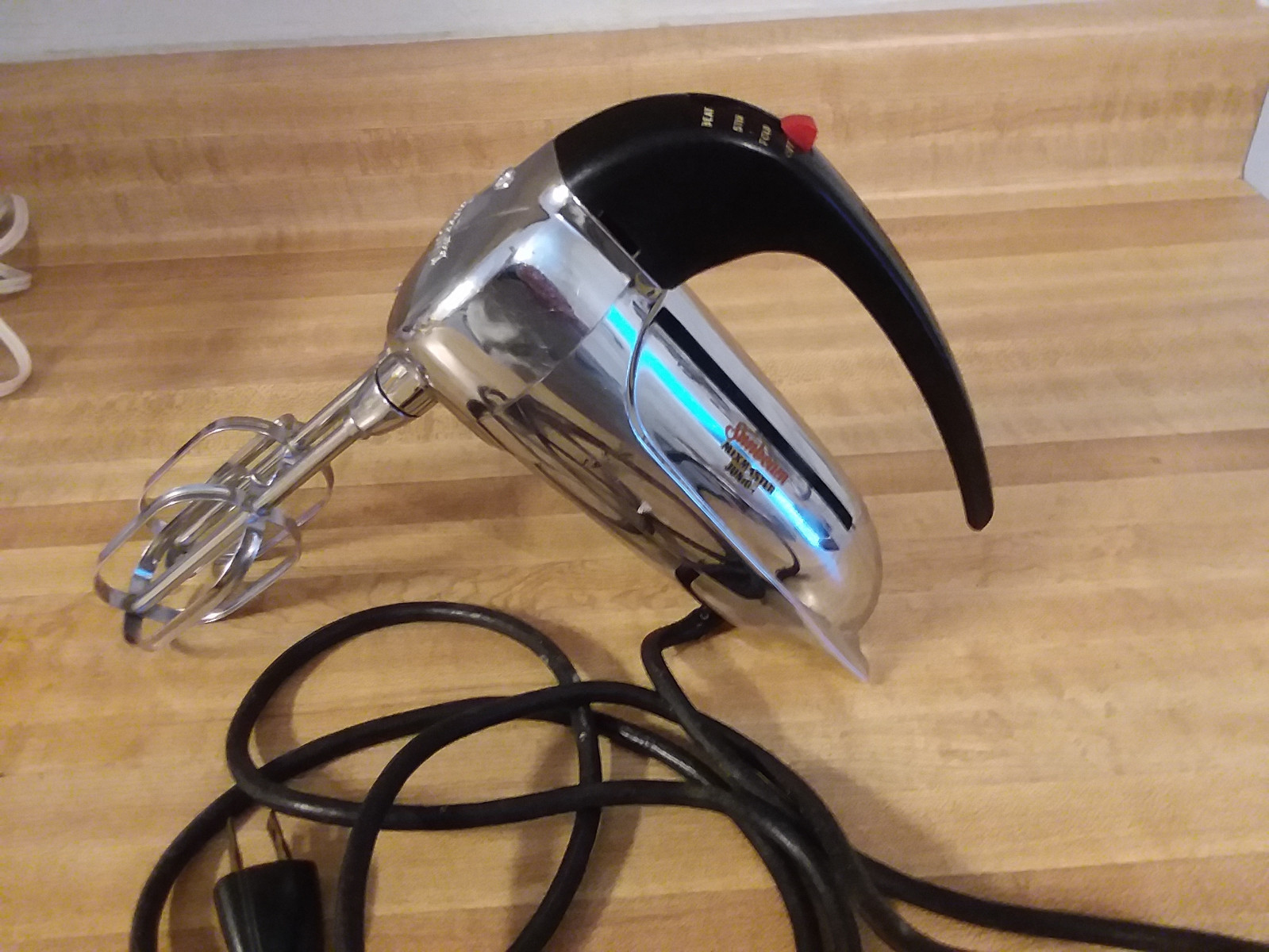 VINTAGE SUNBEAM MIX MASTER JUNIOR MODEL JC WITH BEATERS