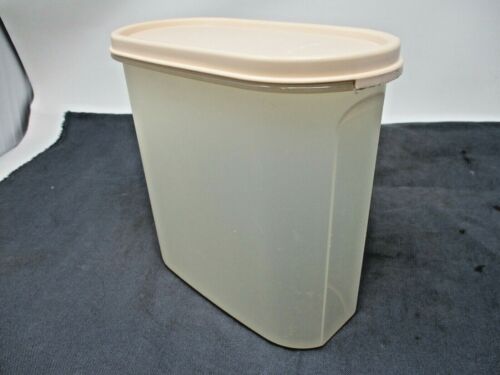 Vintage Tupperware Modular Mates Oval Container #1613 w/Almond Top 7 1/4 Cups