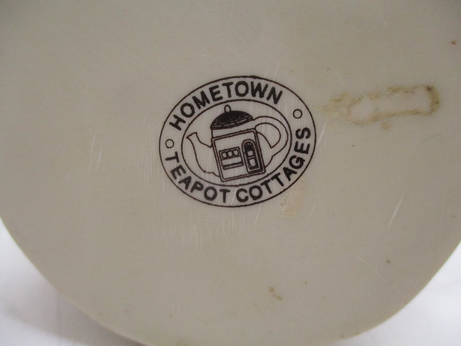 VINTAGE HOMETOWN TEAPOT COTTAGES WITH LID