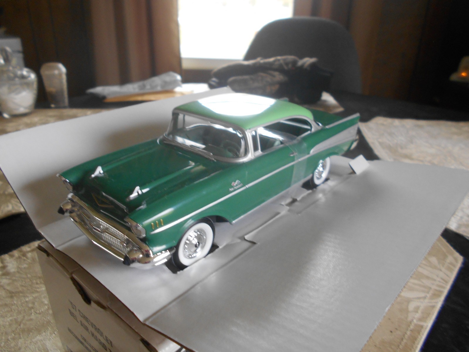 Vintage 2000 Revell '57 CHEVROLET BEL AIR  HARD TOP PROMO MODEL (GREEN).