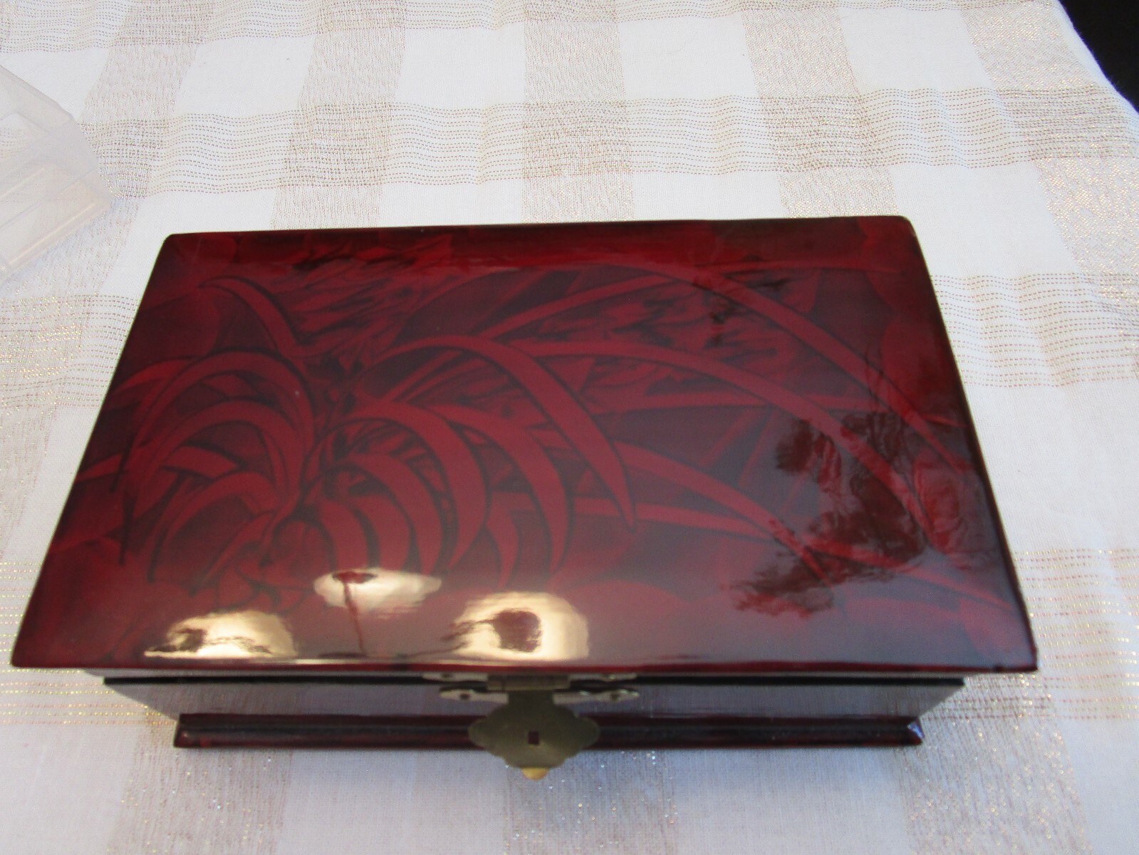 Red Lacquer Jewelry Box Black Leaves Embossed Red Satin + 3 Pair Cuff Link & Pin