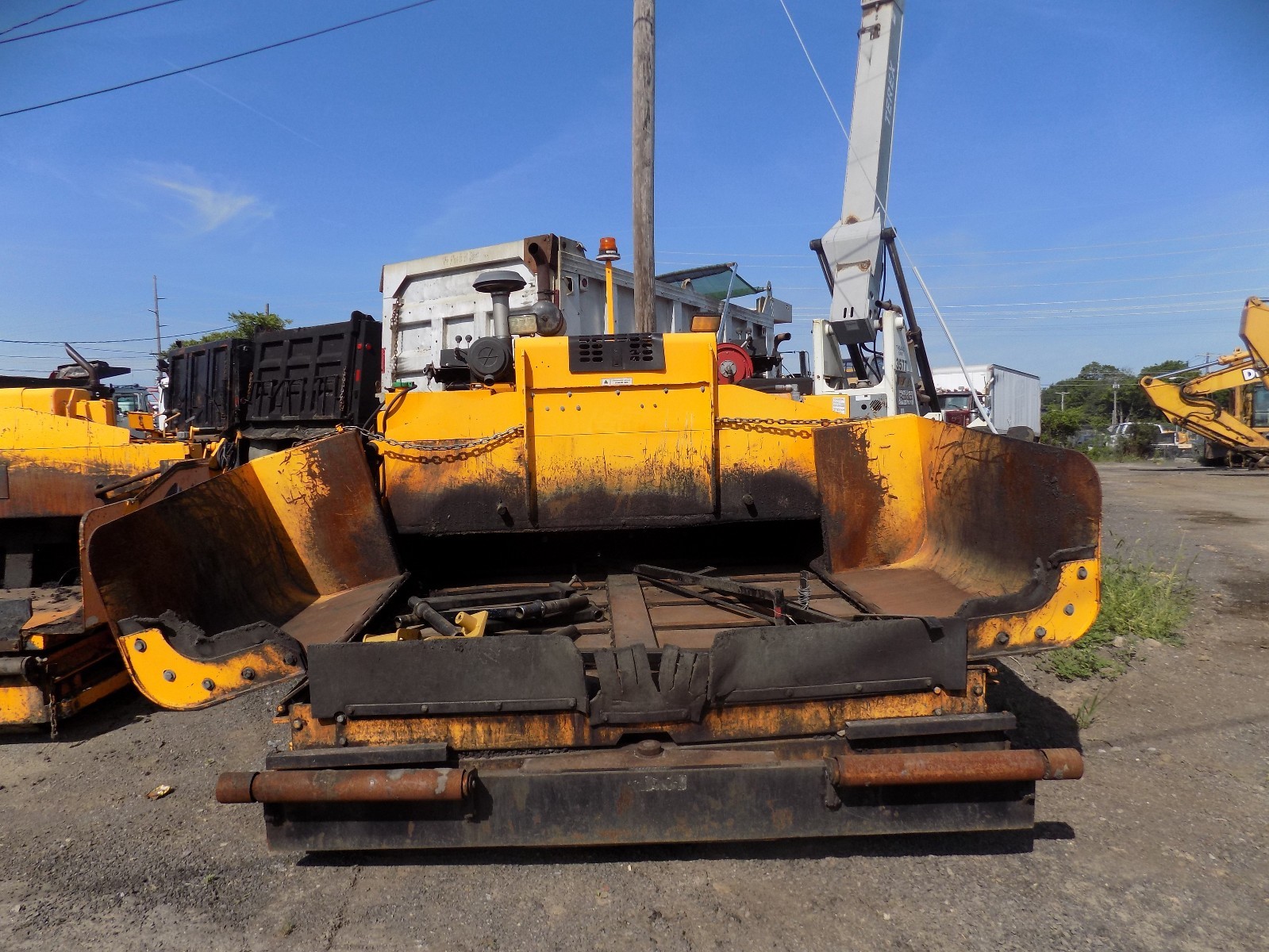 2011 Leeboy 8515B Asphalt Paver with TOP CON 5 - Two Receivers / Steel Tracks