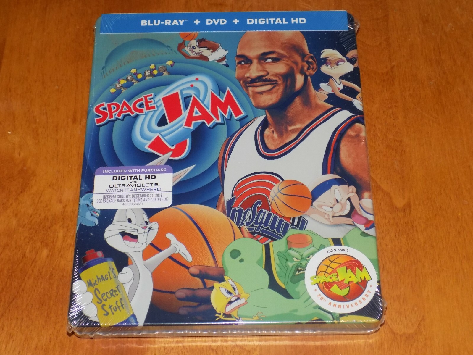 SPACE JAM 20th Anniversary Michael Jordan Bugs Bunny