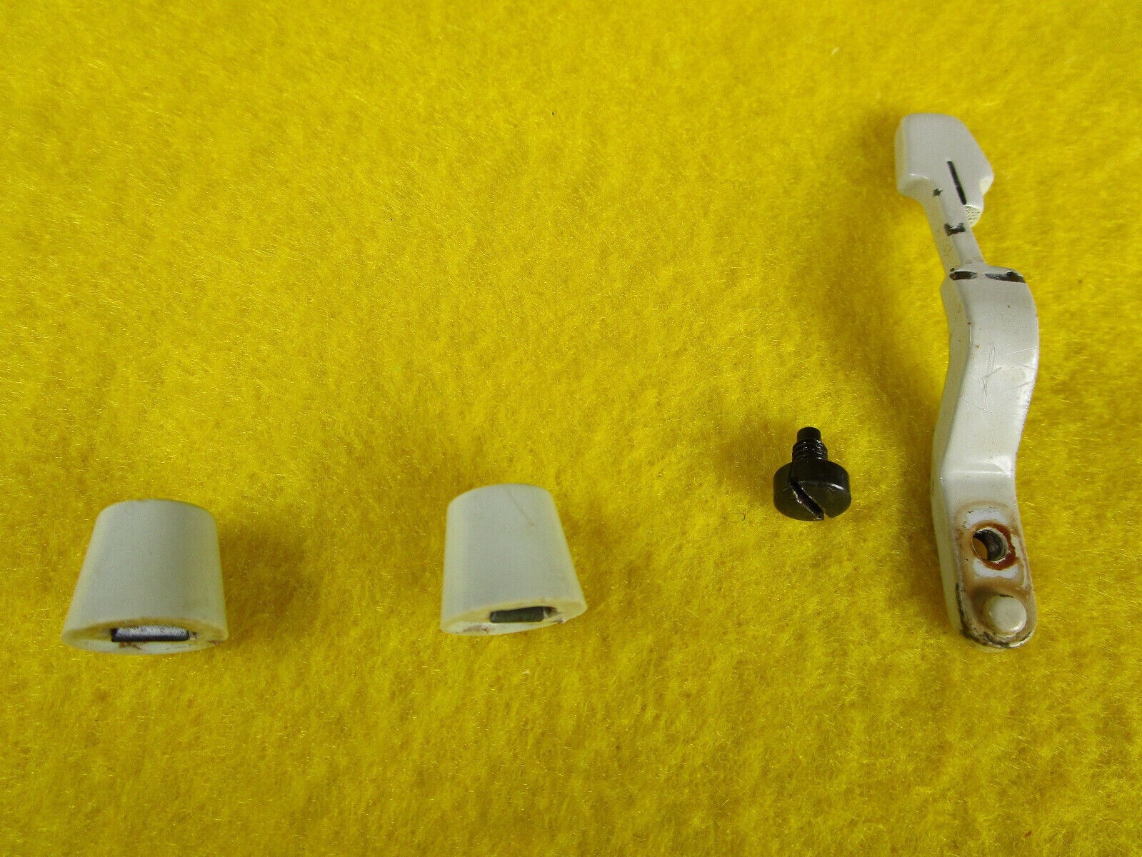 VTG Singer 638 Sewing Machine Darning Pressure Foot Selector
