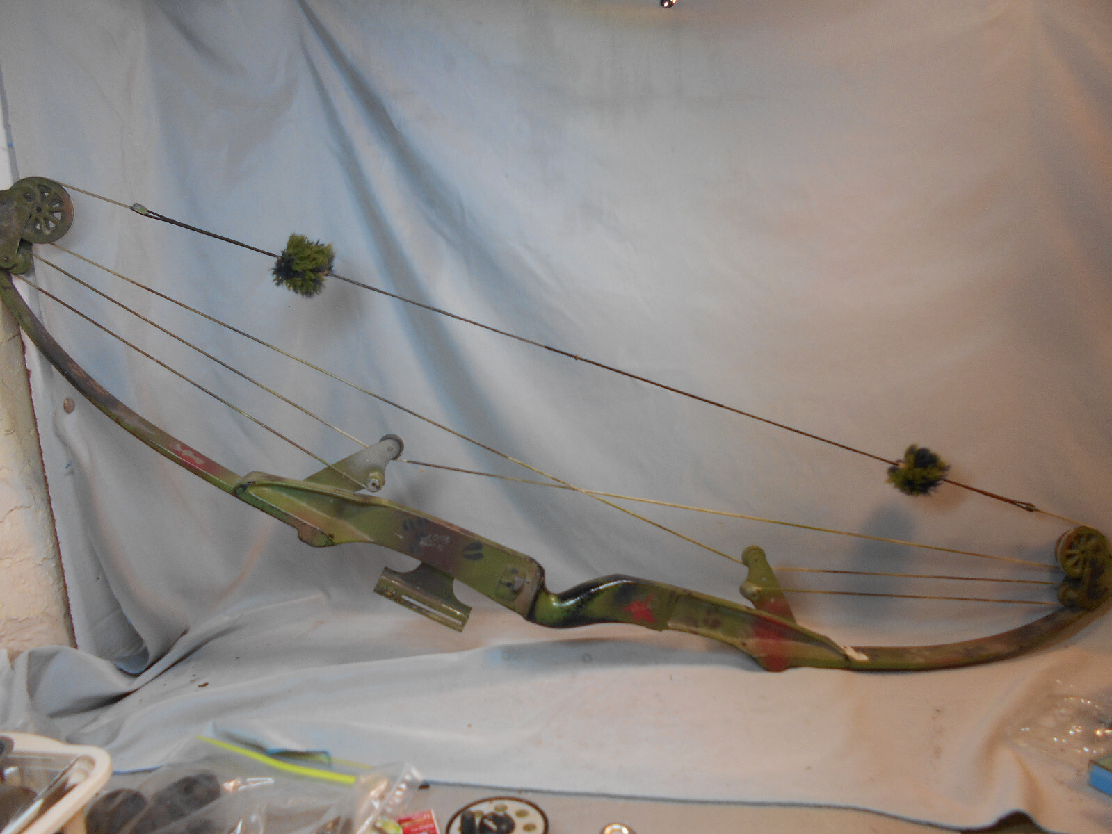Bear Magnum Hunter Compound Bow Vintage Archery  Camouflage