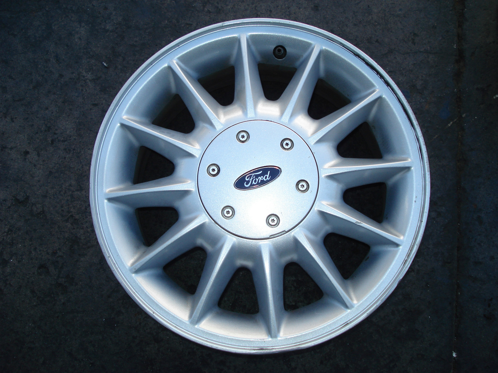 97 98 99 00 Ford Contour Wheel Rim 15