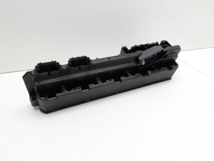 BMW E60 525i LCI 07-10 3.0 160KW Sicherungskasten Zentralelektrik BMW E60 525i LCI 07-10 06.10.2008 9138830... Vorschau 5