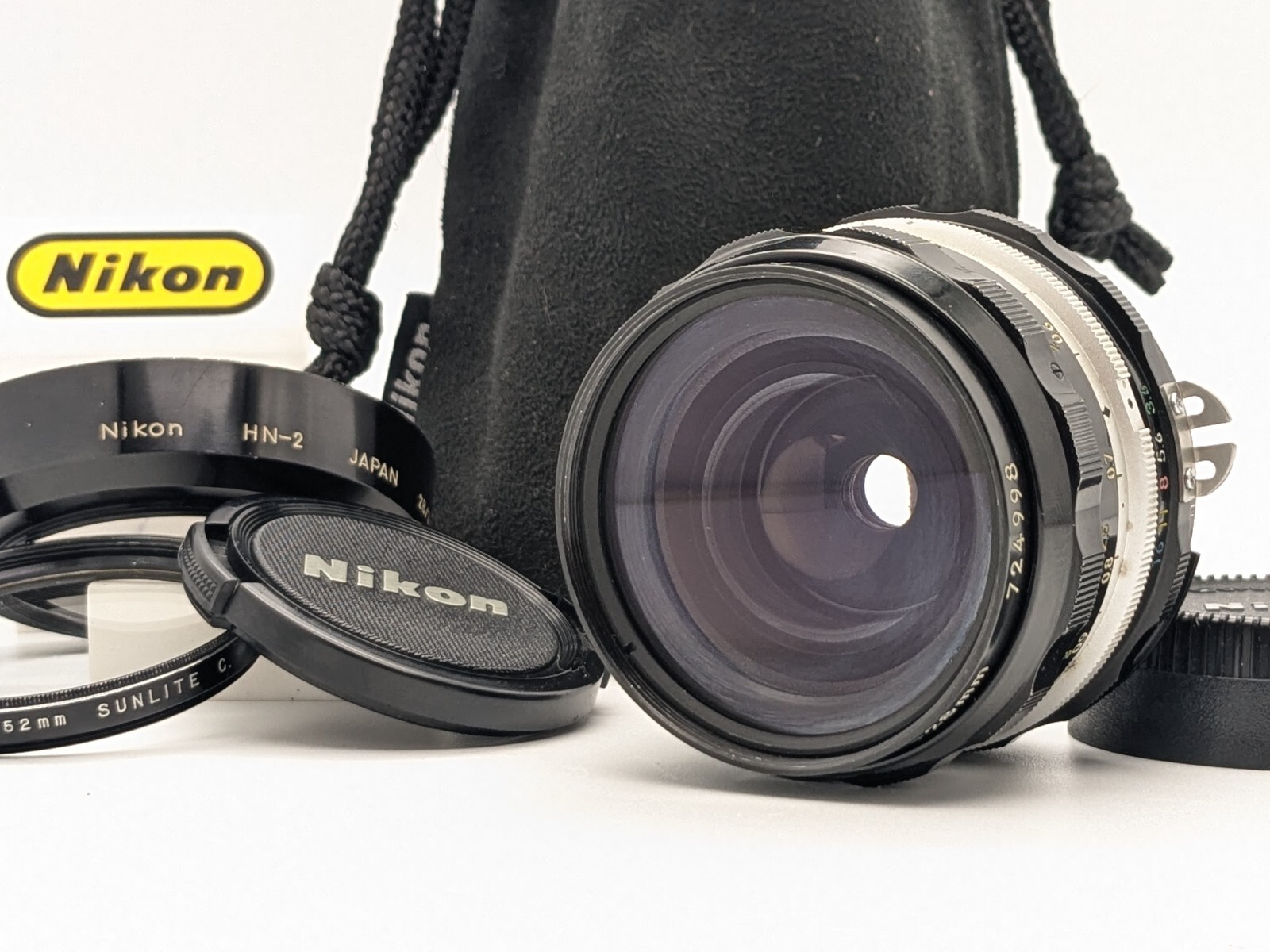 Ai-Conv. [N MINT+ w/ HN-2] Nikon Nikkor-H Auto 28mm f/3.5