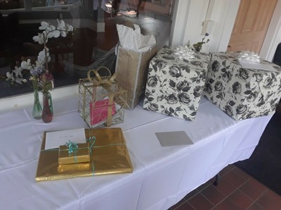 Wilton Reception Gift Card Holder - Gift Shaped BRAND NEW