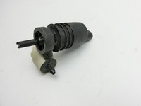 Mercedes S204 C180 09-14 Waschwasserpumpe Waschpumpe Mercedes S204 C180 09-14 01.06.2010 2048660221 3091387 gebraucht Vorschau 2
