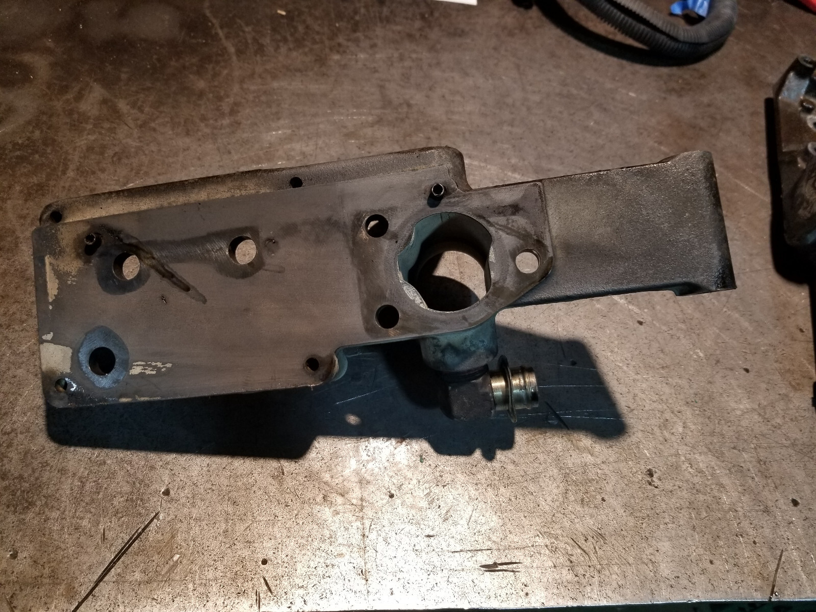 03-07 Dodge Ram Cummins 5.9L Engine 3974354 Ac compressor bracket 3974355 - Picture 7 of 7