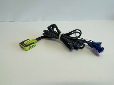 L4:  IOGEAR MiniView Micro KVM Switch GCS62 - KVM switch - 2 ports