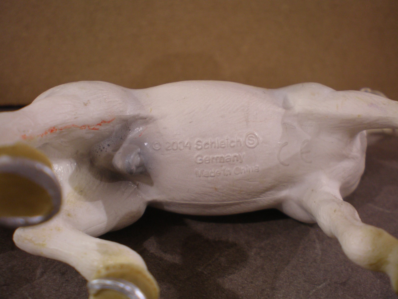 2004 Schleich GRAY & WHITE STALLION HORSE figurine/toy