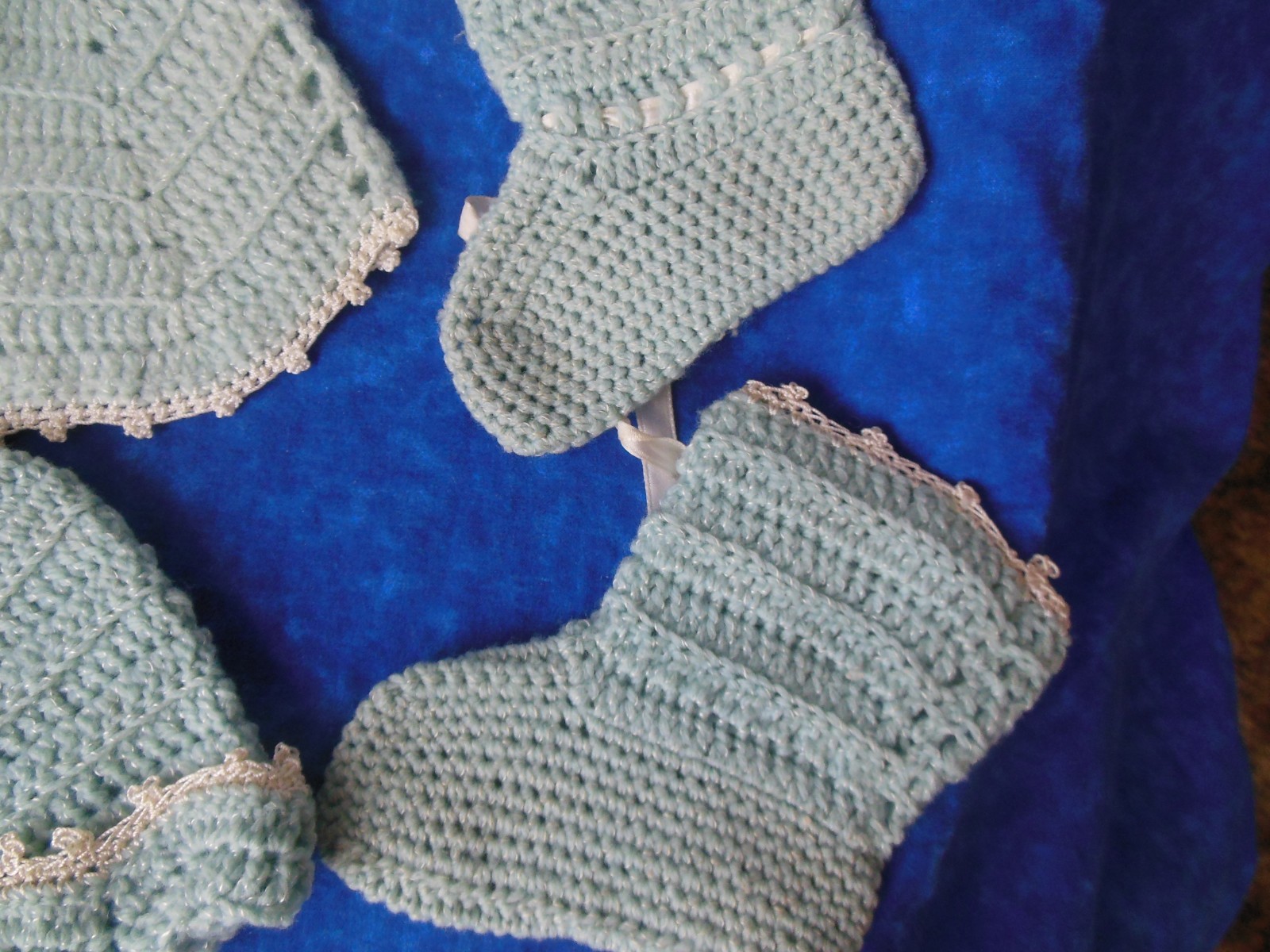 Vintage Crocheted? Baby Booties & Sweater & Bonnet Blue Set Wool?