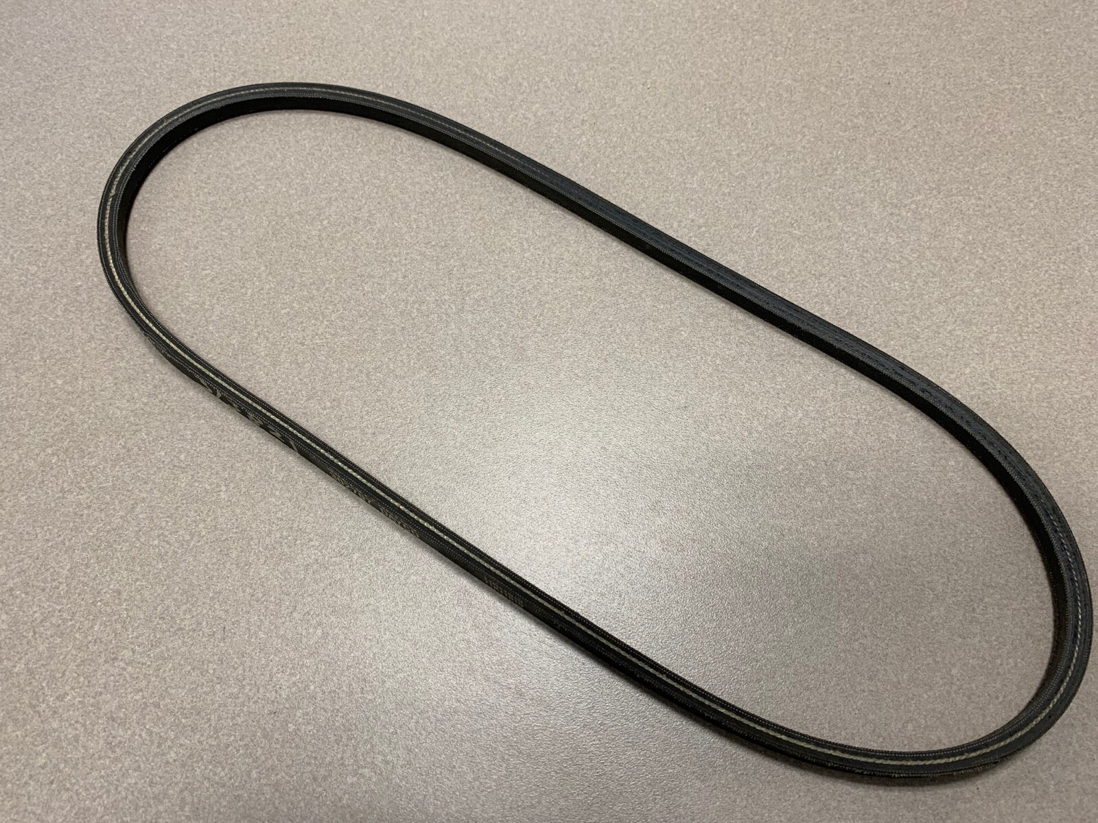 Genuine Dayco V-Belt 302707 Drive Belt Husqvarna Simplicity