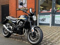 2022 / 71 reg Kawasaki Z900RS in Blue 