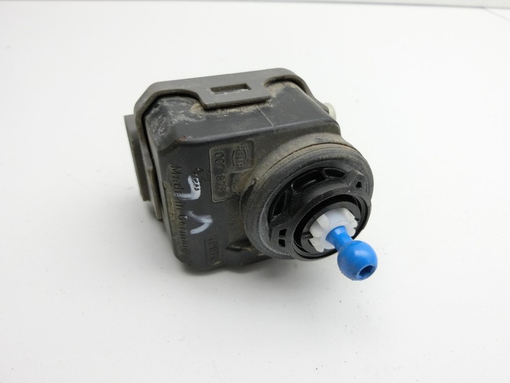 Nissan Qashqai J10 10-13 Stellmotor für Scheinwerfer LWR Links Nissan Qashqai J10 10-13 01.01.2010 007878-00 gebraucht Vorschau 2
