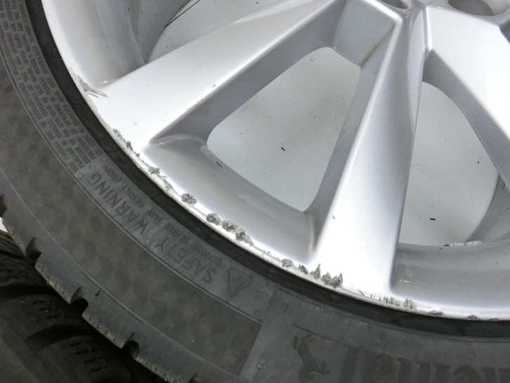 Skoda Octavia III 5E 12-17 4 x Kompletträder Aluminiumfelge Winterreifen 225/40R18 5X112 Skoda Octavia III 5E 12-17... Vorschau 9