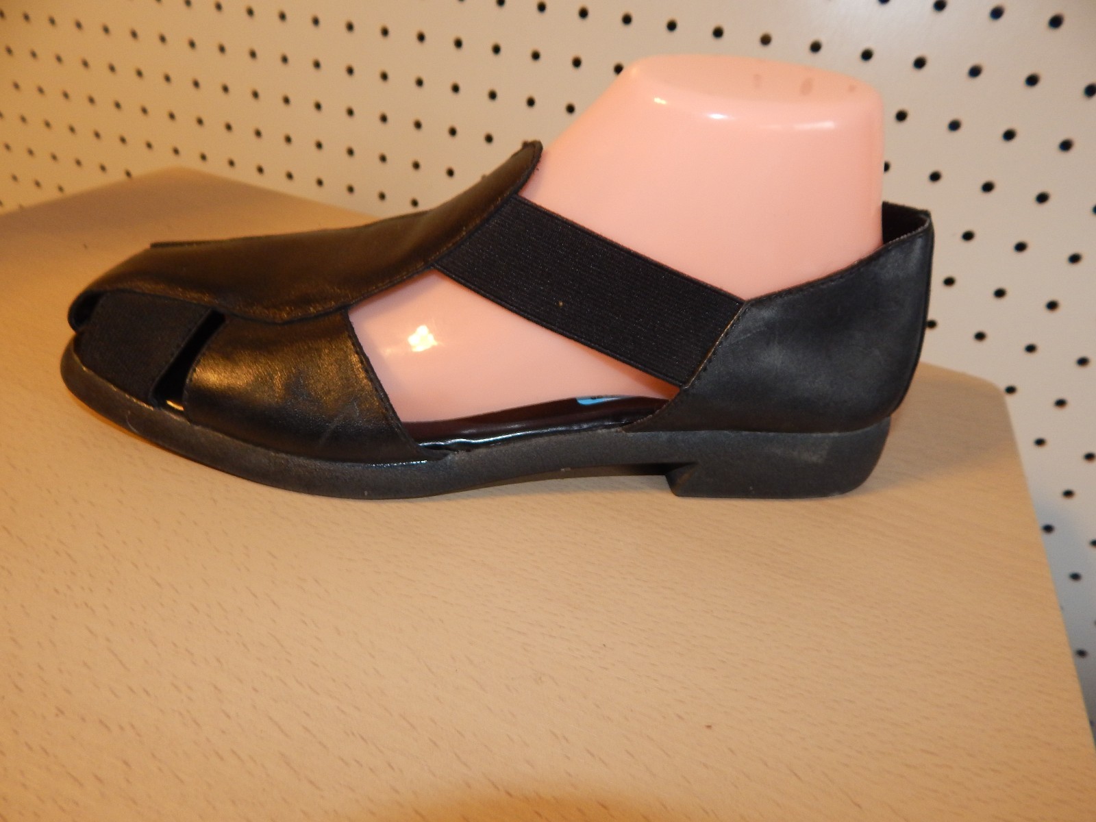 Womens Covington shoes - size 10 - black - polly