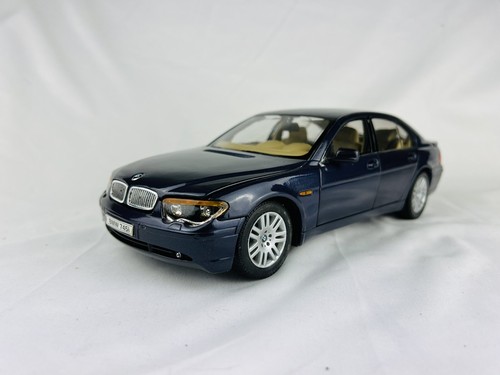 未開封品 1/18 京商 BMW 745i Sedan gold $_57.JPG?set_id=8800005007