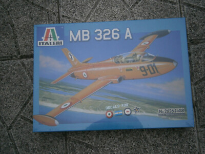 MAQUETTE AVION AERMACCHI MS 326 A ITALERI N°2626 1/48 1.48eme