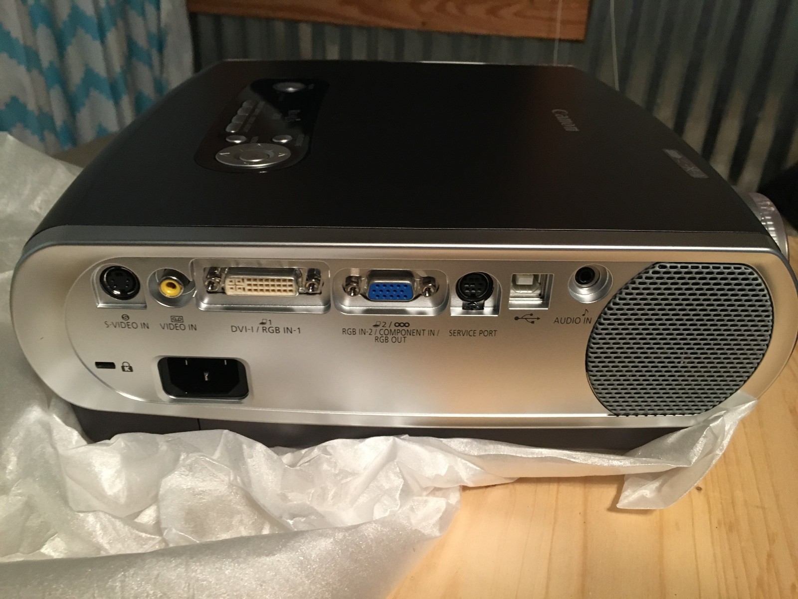 Canon Realis SX50 Multimedia Projector-NEW IN BOX