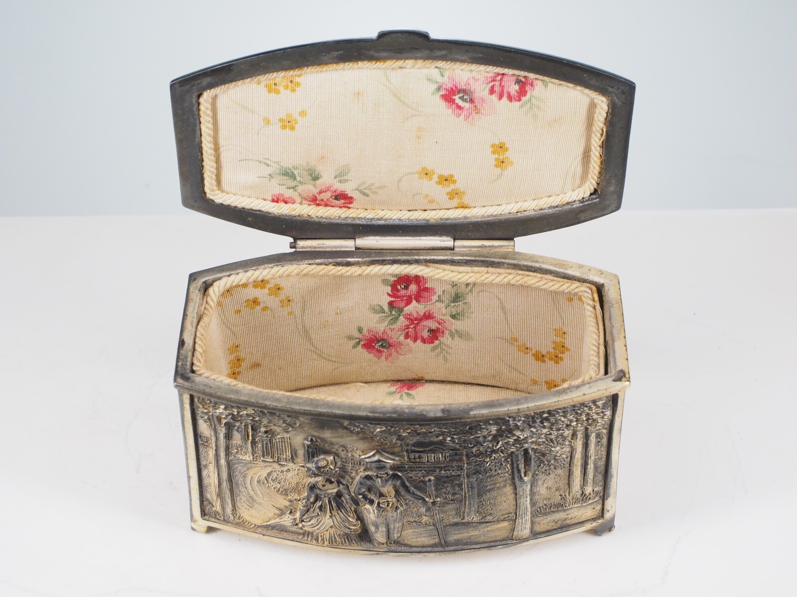 Antique metal jewelry casket box marked W.B Mfg. Co. Weidlich Brothers