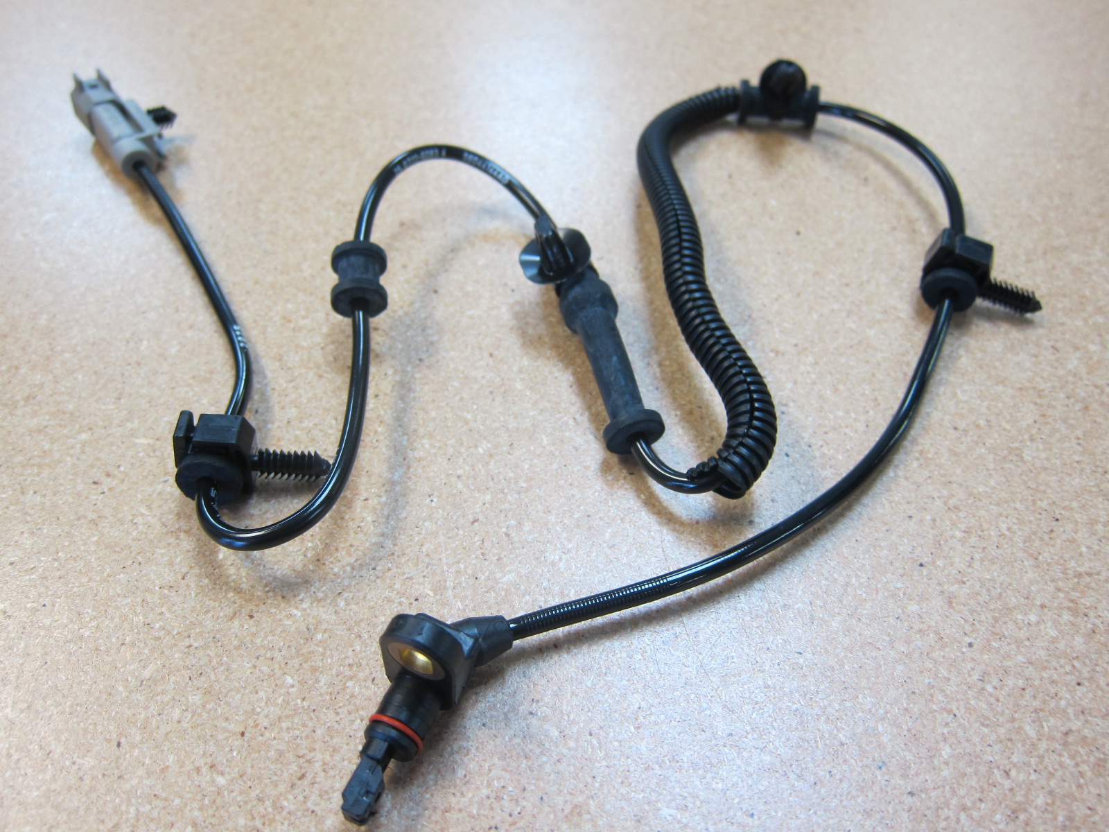 20052010 Jeep Wrangler Commander Grand Cherokee Wheel Speed Sensor