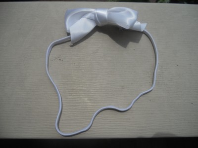 WHITE BOW TIE -- Expandable Cord