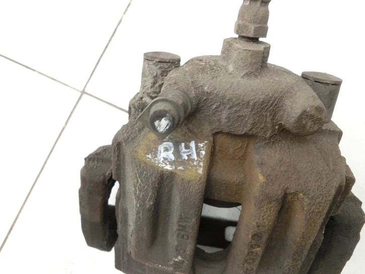 BMW E91 318D LCi 08-13 2,0D 105KW Bremssattel Bremszange Hinten Rechts BMW E91 318D LCi 08-13 04.04.2011 gebraucht Vorschau 3